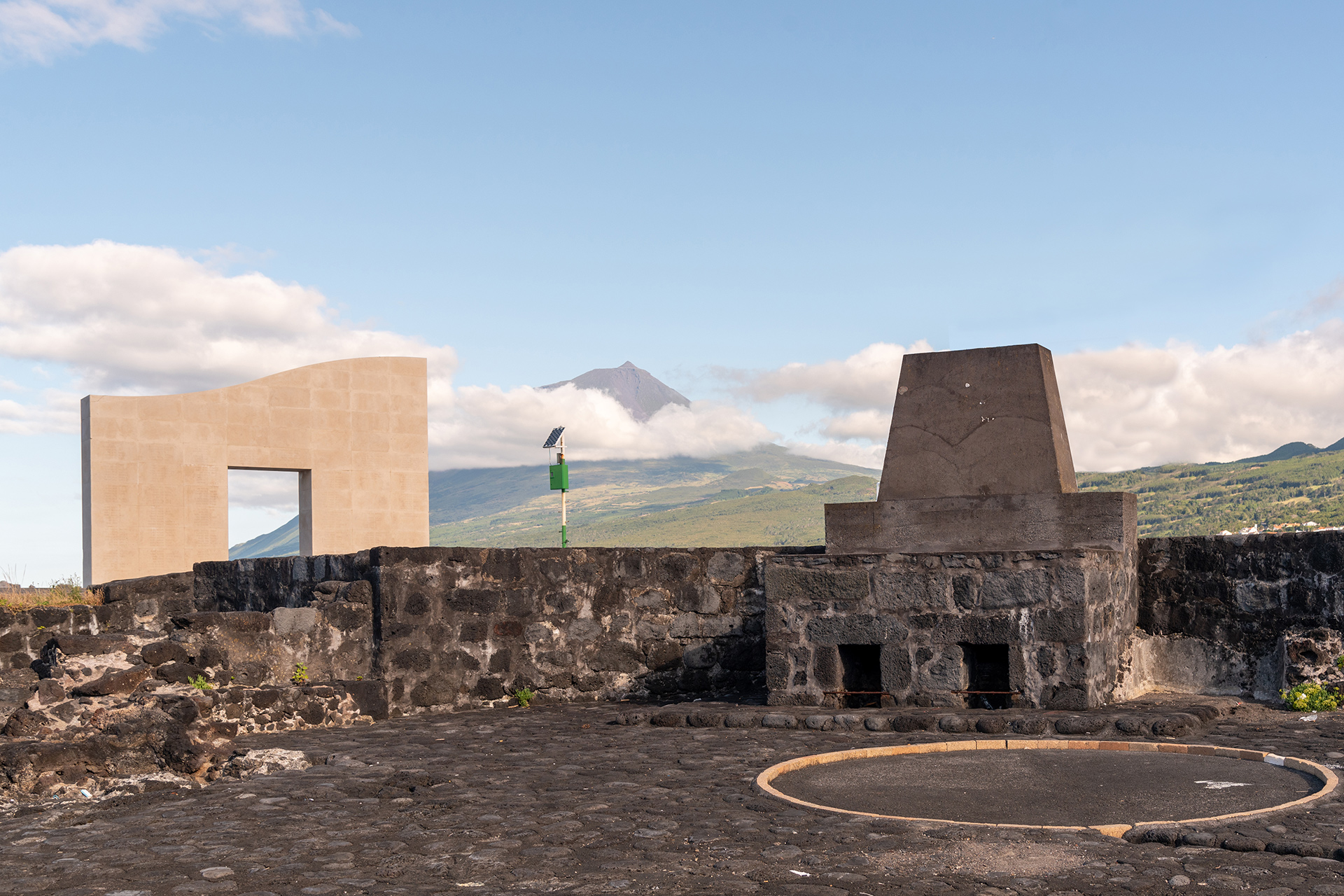 Whaling Monument And Trywork